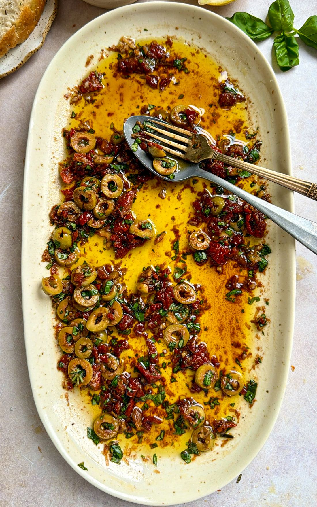 Mediterranean Loaded Bread Dipping Oil